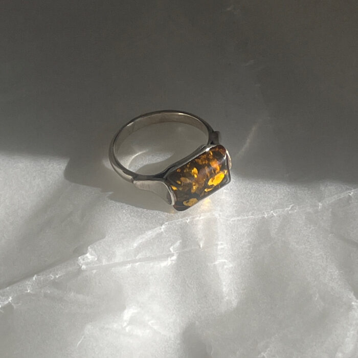 Pierścionek Amber