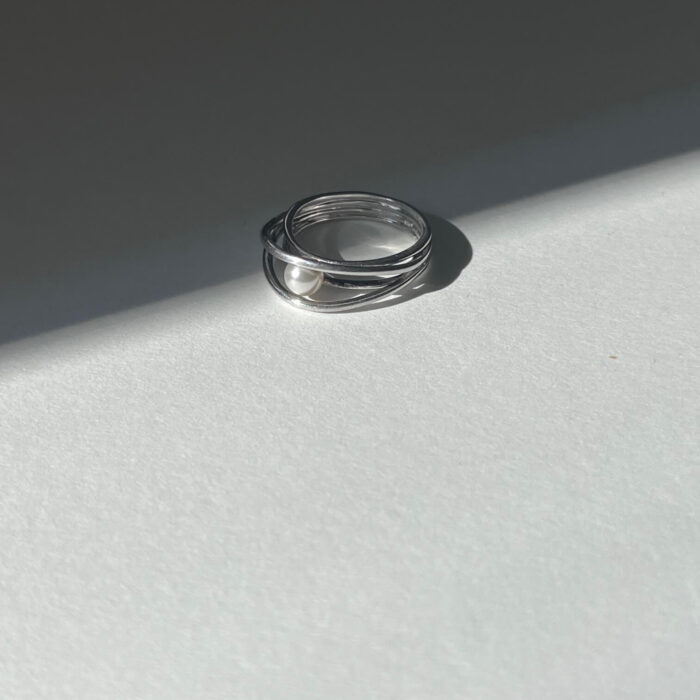 Pierścionek z perłą